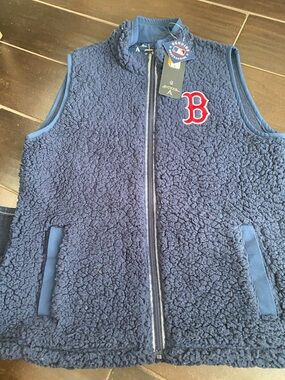 Boston Red Sox Sherpa Vest NWT Women's size Medium